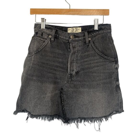 NWT FREE PEOPLE Faded Black Brea Cut Off High Rise Frayed Denim Mini Skirt - Picture 3 of 9